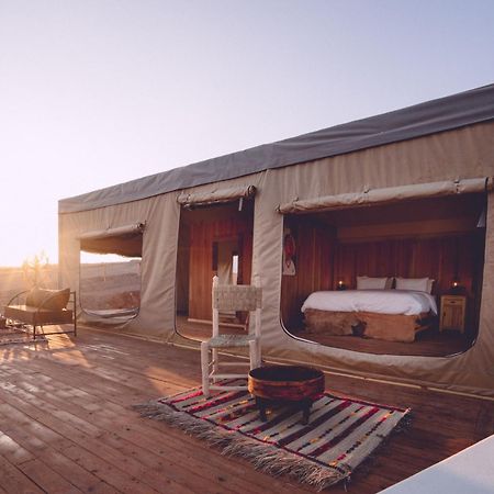 Dar Inacamp Hotel El Mjed Bagian luar foto